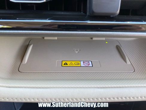 Used 2023 Toyota Highlander XLE AWD/4WD image 33