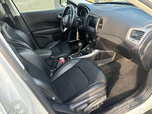 Used 2021 Jeep Compass Latitude w/ Convenience Group AWD/4WD image 8