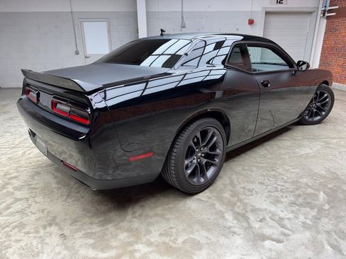 Used 2023 Dodge Challenger R/T w/ T/A Package image 5