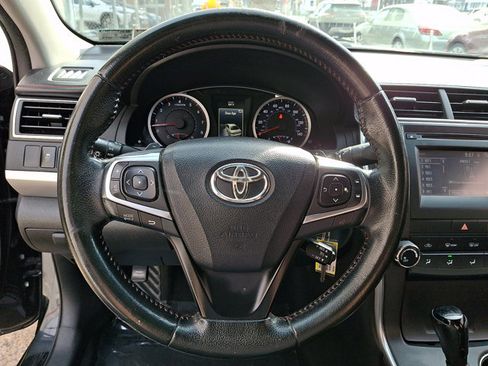 Used 2016 Toyota Camry SE FWD image 17