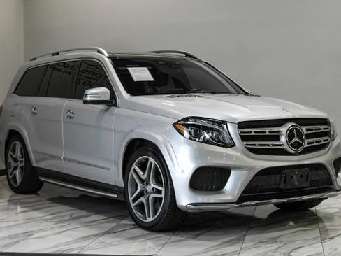 Used 2017 Mercedes-Benz GLS 550 4MATIC image 10