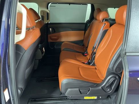New 2026 Kia Carnival EX image 41