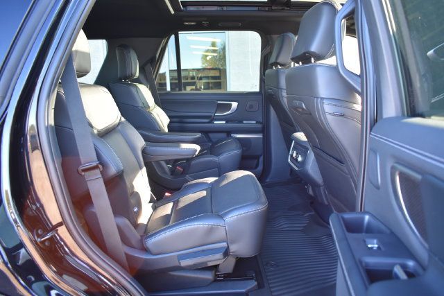 Used 2025 Ford Expedition Platinum w/ Stealth Performance Package AWD/4WD image 49