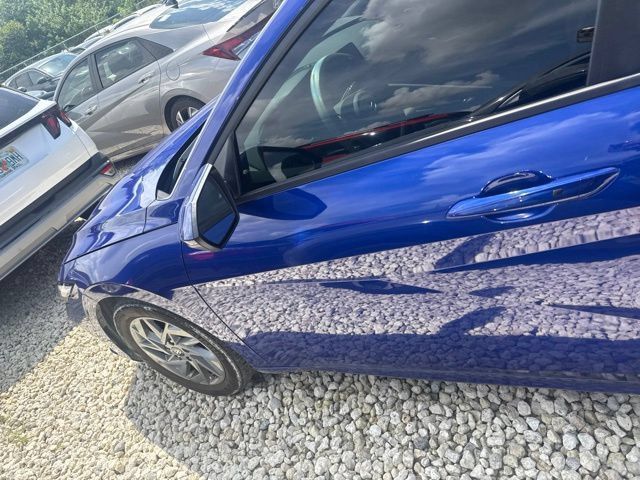 Used 2024 Hyundai Elantra SEL FWD image 10