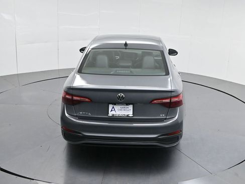Used 2022 Volkswagen Jetta SE image 62