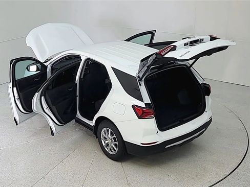 Used 2024 Chevrolet Equinox LT AWD/4WD image 50