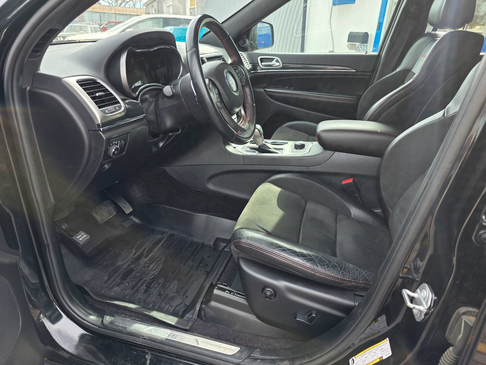 Used 2018 Jeep Grand Cherokee Trailhawk AWD/4WD image 11