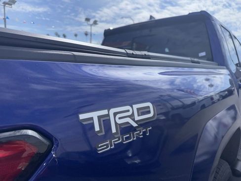 Used 2024 Toyota Tacoma TRD Sport w/ TRD Sport Upgrade Package image 7