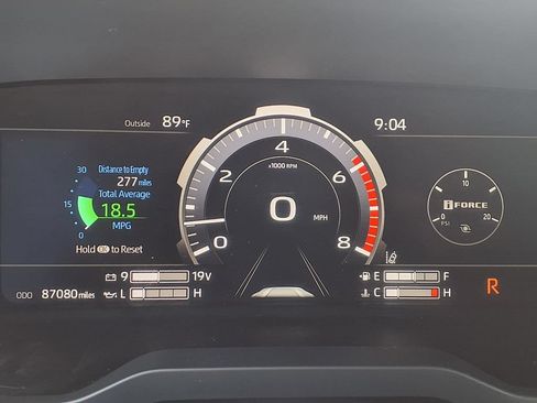Used 2022 Toyota Tundra Platinum AWD/4WD image 14