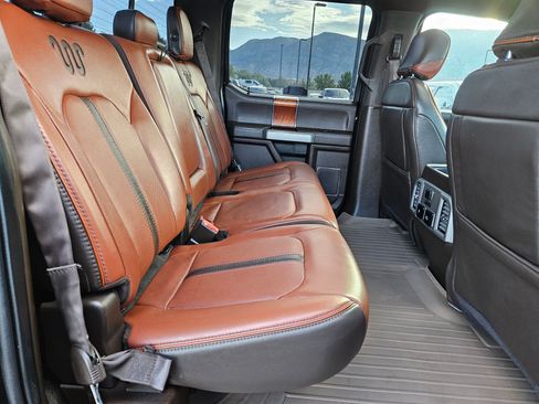 Used 2018 Ford F150 King Ranch w/ Equipment Group 601A Luxury AWD/4WD image 33