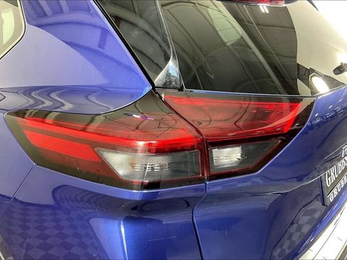 Used 2023 Nissan Rogue SL w/ SL Premium Package FWD image 36