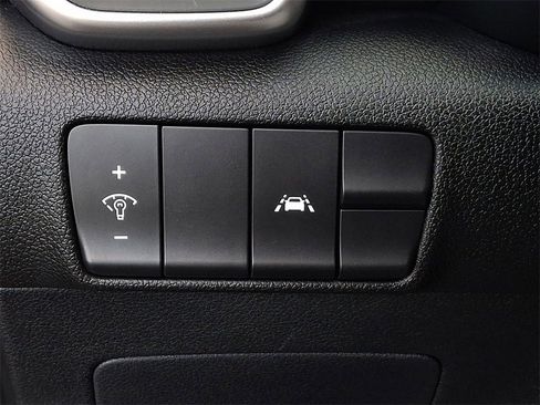 Used 2022 Kia Sportage LX image 25