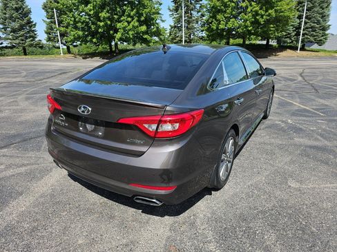 Used 2017 Hyundai Sonata Limited w/ Ultimate Package 04 FWD image 6