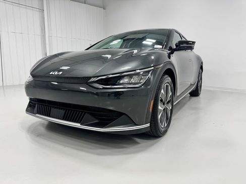 Used 2024 Kia EV6 Light image 5