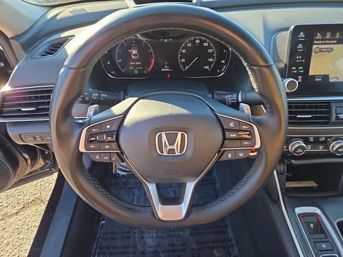 Used 2018 Honda Accord Touring image 22