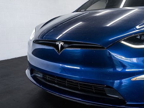 Used 2024 Tesla Model X AWD/4WD image 10