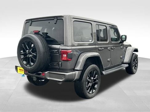 Used 2021 Jeep Wrangler Unlimited Sahara image 10
