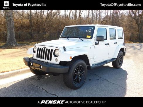 Used 2018 Jeep Wrangler Unlimited Sahara image 1