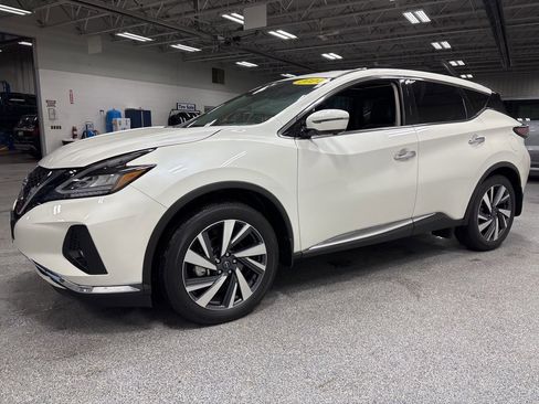 Used 2024 Nissan Murano SL image 3
