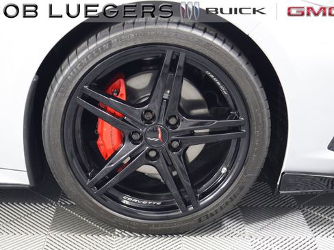 Used 2026 Chevrolet Corvette Stingray Coupe w/ 1LT RWD image 3
