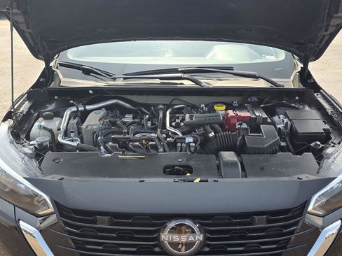 Used 2025 Nissan Sentra SV FWD image 28