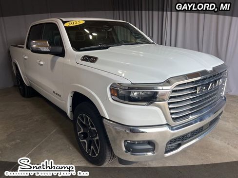Used 2025 RAM 1500 Laramie image 1