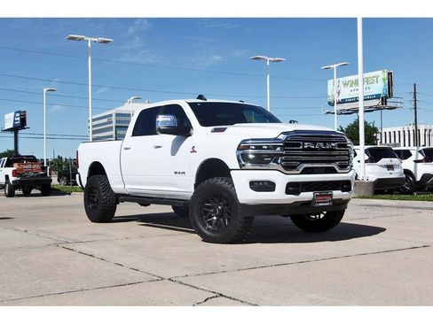 Used 2026 RAM 2500 Laramie AWD/4WD image 1