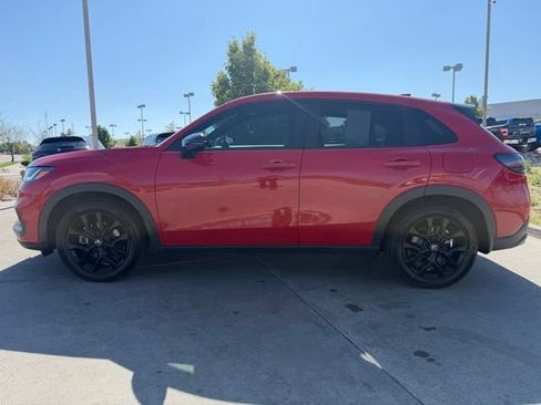 Used 2024 Honda HR-V Sport image 4