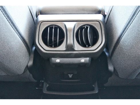 Used 2024 Jeep Wrangler Unlimited Sahara AWD/4WD image 15