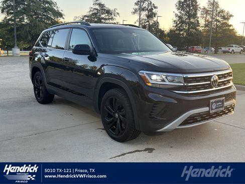 Certified 2022 Volkswagen Atlas SE AWD/4WD image 1