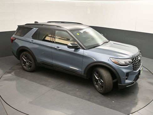 New 2026 Ford Explorer ST-Line w/ ST-Line Street Pack AWD/4WD image 46