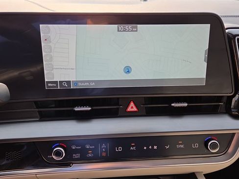 Used 2025 Kia Sportage EX FWD image 21