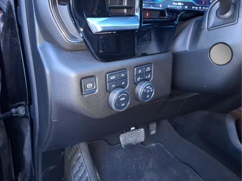 Used 2024 Chevrolet Silverado 1500 High Country w/ Midnight Edition AWD/4WD image 20
