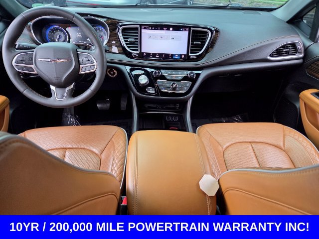 Used 2022 Chrysler Pacifica Pinnacle AWD/4WD image 13