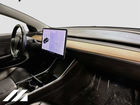 Used 2018 Tesla Model 3 Long Range AWD/4WD image 29