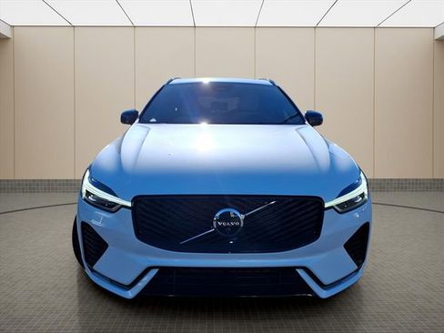 New 2026 Volvo XC60 B5 Plus w/ Protection Package Premier AWD/4WD image 4