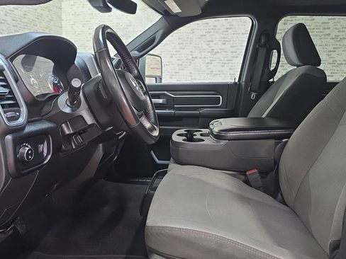 Used 2024 RAM 2500 Big Horn image 24