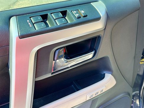 Used 2024 Toyota 4Runner Limited image 18