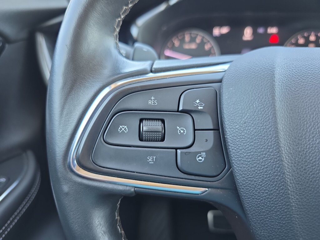 Used 2023 Buick Envision Essence w/ Sport Touring Package AWD/4WD image 19