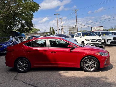 Used 2017 Hyundai Elantra Value Edition FWD image 7