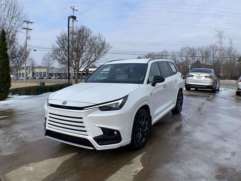 Used 2026 Lexus TX 500h TX 500h F SPORT Performance Lu image 1