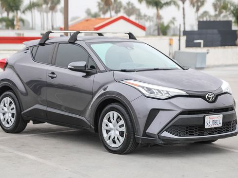 Certified 2021 Toyota C-HR LE image 5
