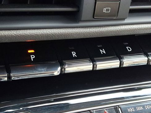 Certified 2022 Lincoln Corsair AWD w/ Equipment Group 101A image 14