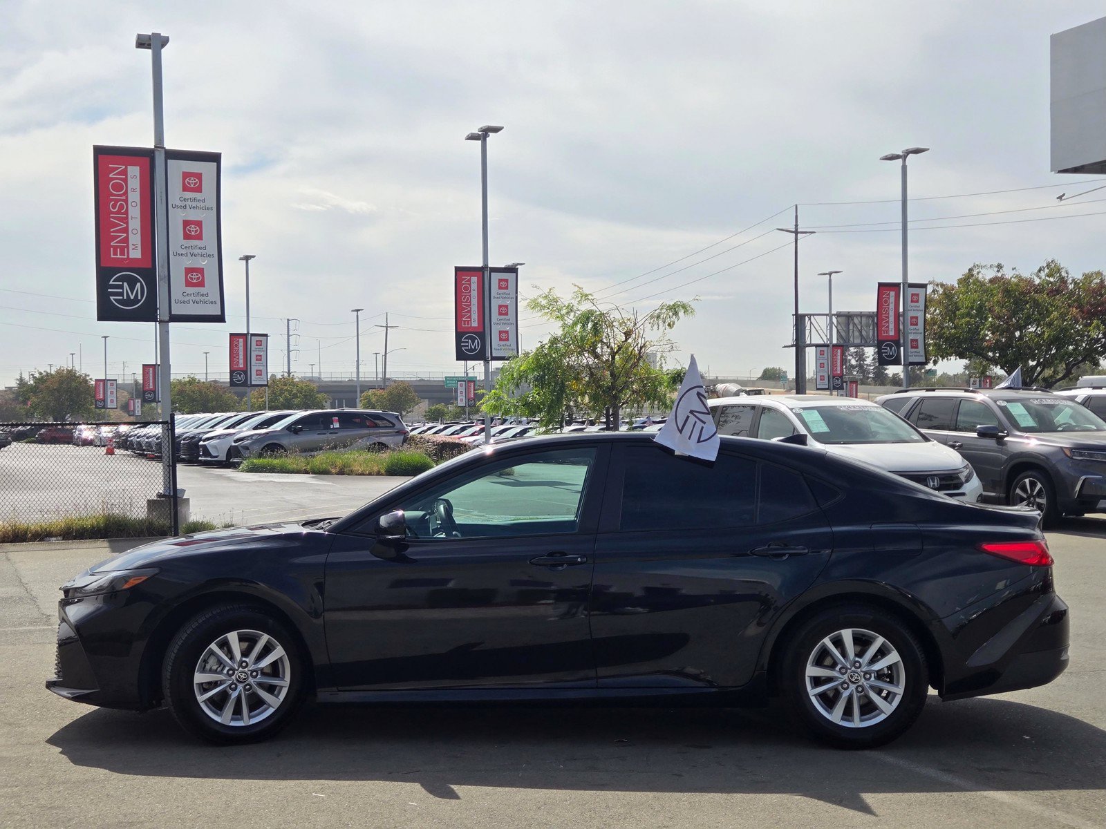Used 2026 Toyota Camry LE w/ Convenience Package FWD image 4