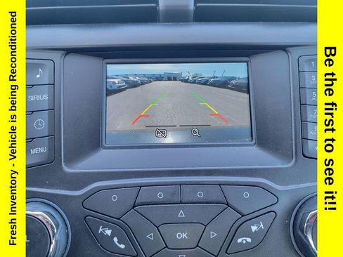 Used 2015 Ford Fusion SE w/ Equipment Group 201A FWD image 16