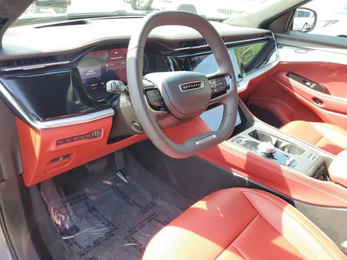 Used 2024 Jeep Wagoneer Launch Edition AWD/4WD image 16