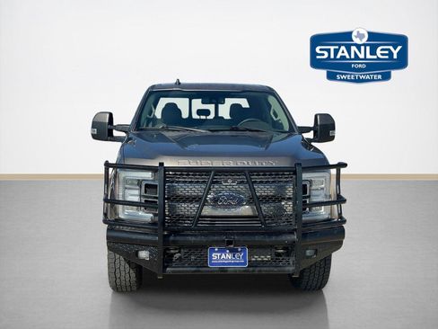 Used 2019 Ford F250 Limited w/ FX4 Off-Road Package AWD/4WD image 2