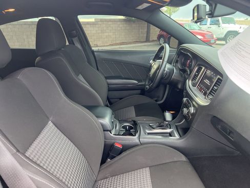 Used 2022 Dodge Charger GT image 17