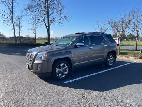 Used 2012 GMC Terrain SLT image 2