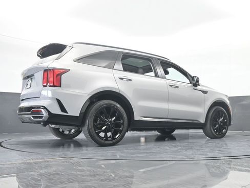Used 2023 Kia Sorento SX image 65